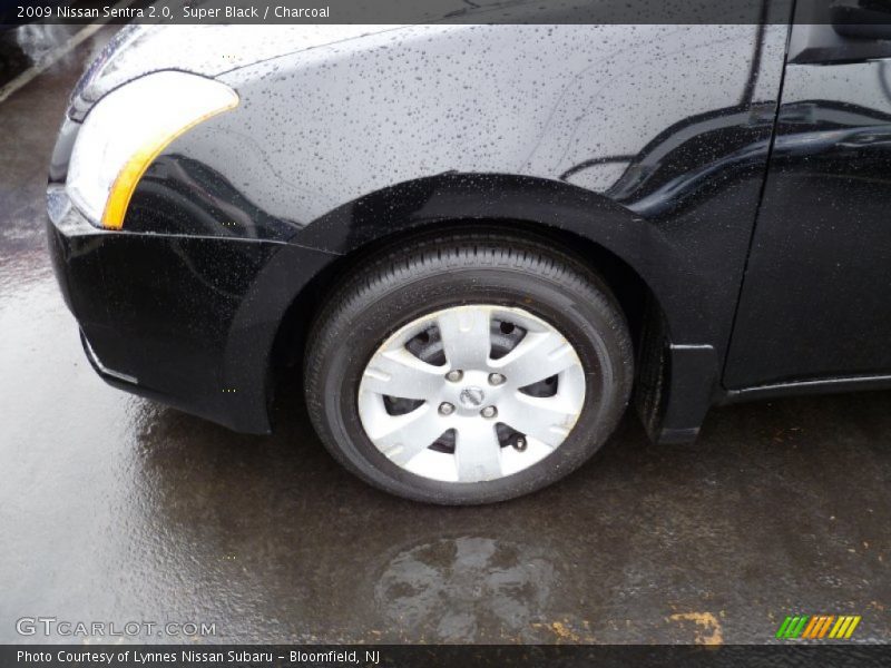 Super Black / Charcoal 2009 Nissan Sentra 2.0