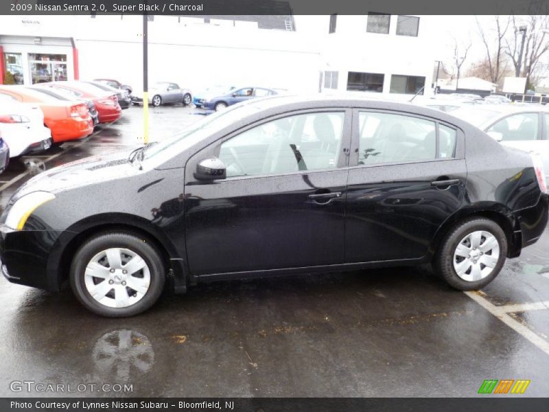 Super Black / Charcoal 2009 Nissan Sentra 2.0