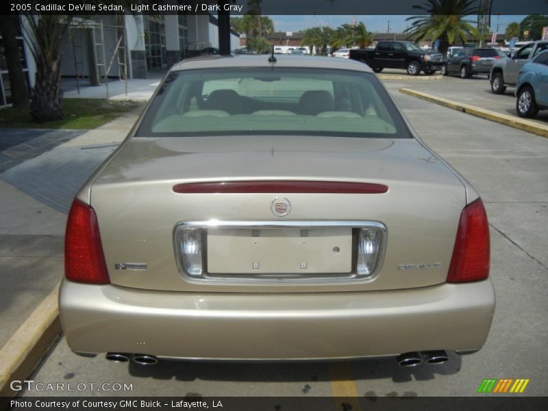 Light Cashmere / Dark Gray 2005 Cadillac DeVille Sedan