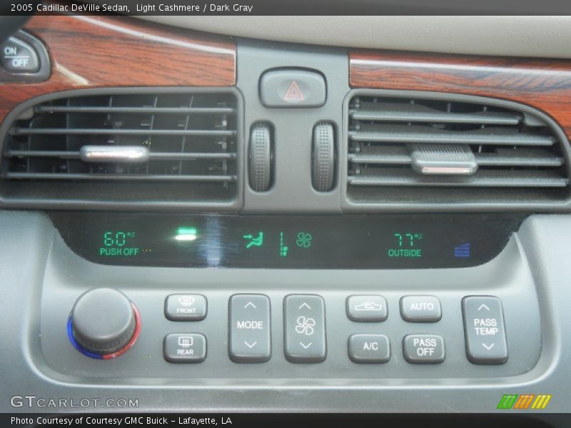 Light Cashmere / Dark Gray 2005 Cadillac DeVille Sedan
