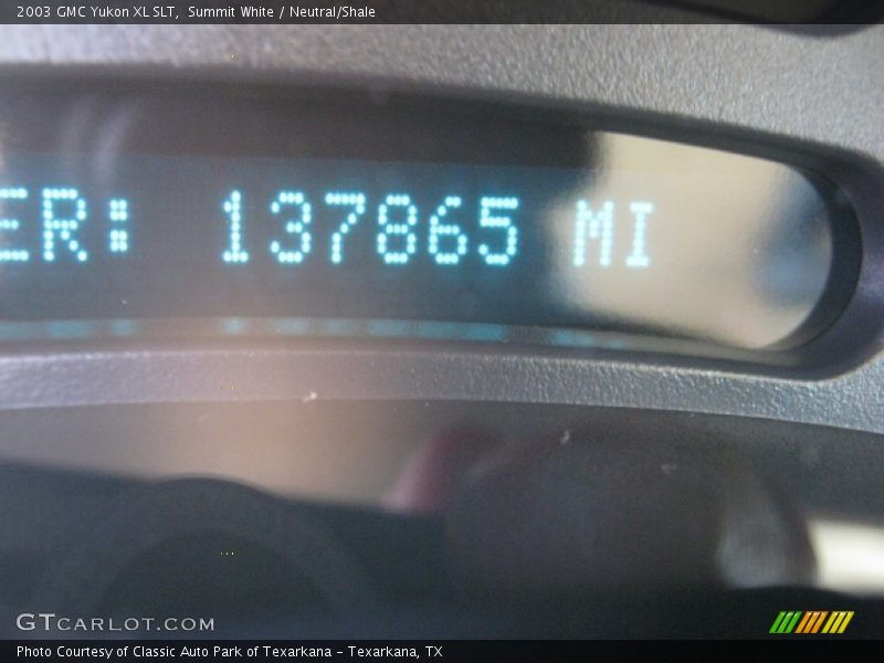 Summit White / Neutral/Shale 2003 GMC Yukon XL SLT