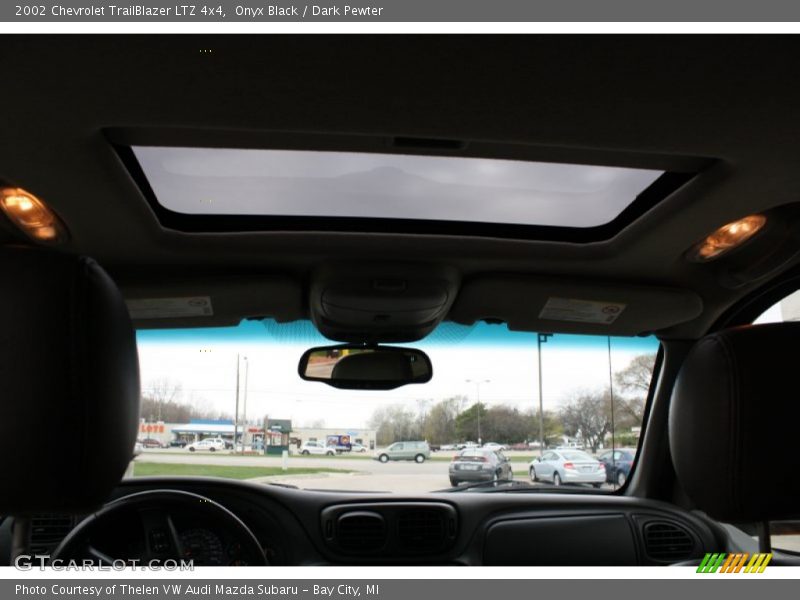 Onyx Black / Dark Pewter 2002 Chevrolet TrailBlazer LTZ 4x4