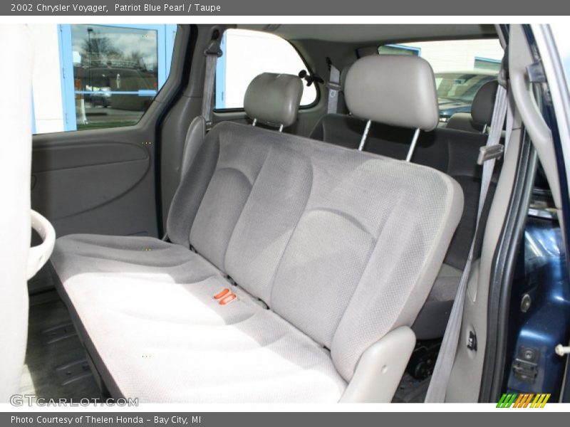 Patriot Blue Pearl / Taupe 2002 Chrysler Voyager