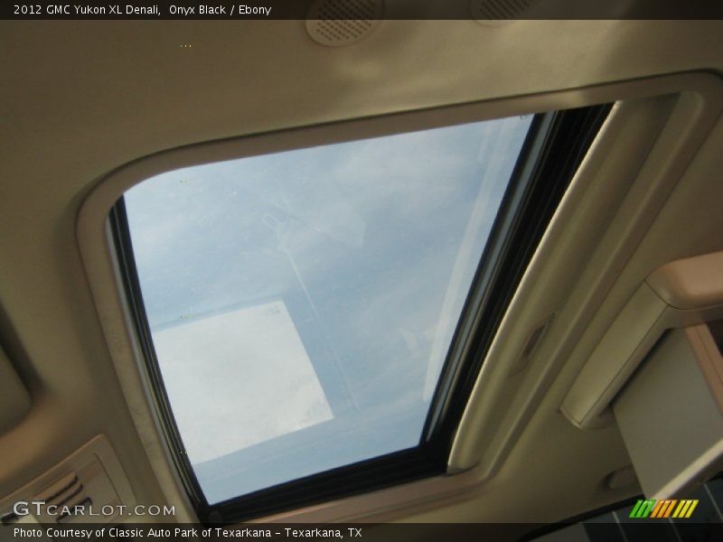 Onyx Black / Ebony 2012 GMC Yukon XL Denali