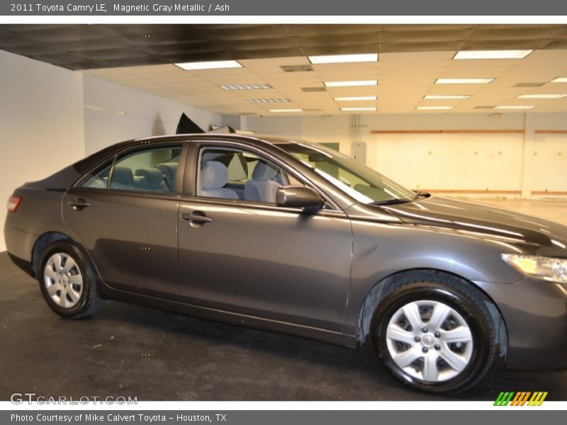 Magnetic Gray Metallic / Ash 2011 Toyota Camry LE