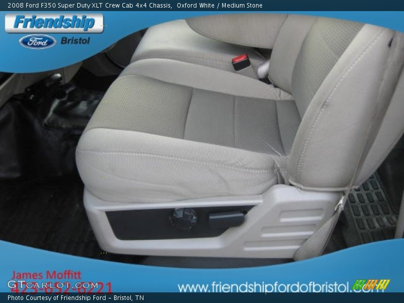 Oxford White / Medium Stone 2008 Ford F350 Super Duty XLT Crew Cab 4x4 Chassis