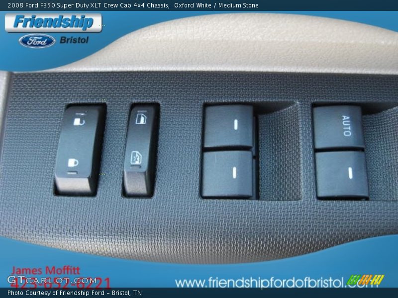 Oxford White / Medium Stone 2008 Ford F350 Super Duty XLT Crew Cab 4x4 Chassis