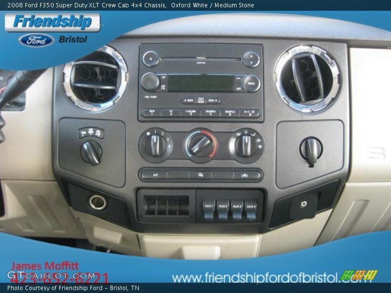 Oxford White / Medium Stone 2008 Ford F350 Super Duty XLT Crew Cab 4x4 Chassis