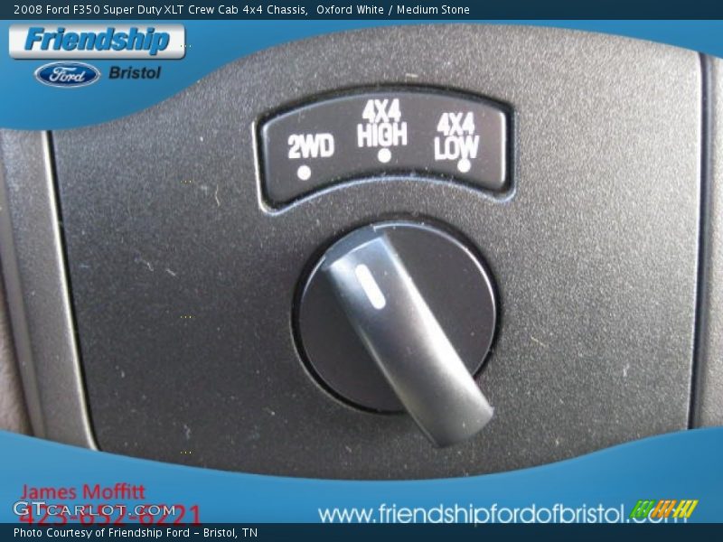 Oxford White / Medium Stone 2008 Ford F350 Super Duty XLT Crew Cab 4x4 Chassis