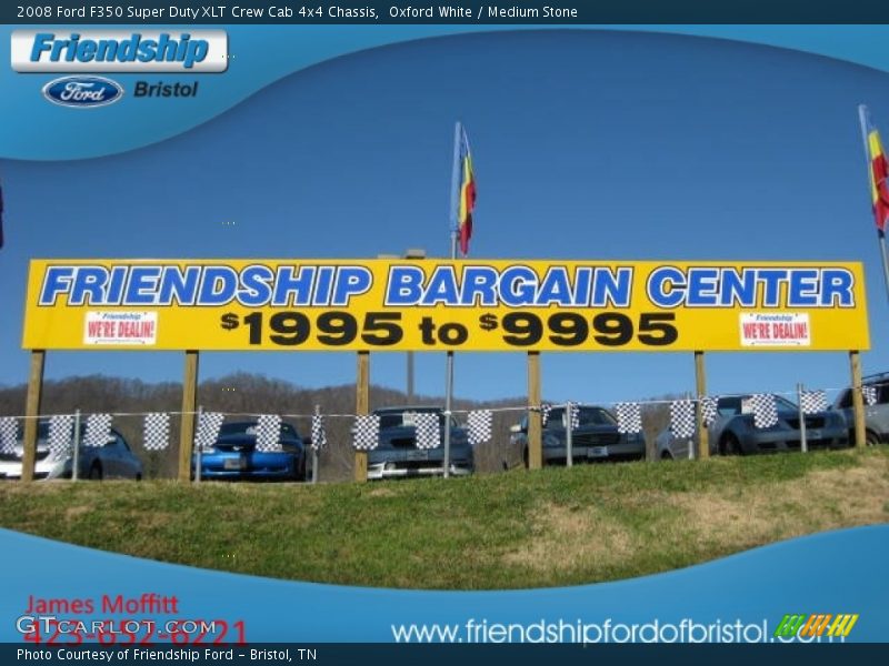 Oxford White / Medium Stone 2008 Ford F350 Super Duty XLT Crew Cab 4x4 Chassis