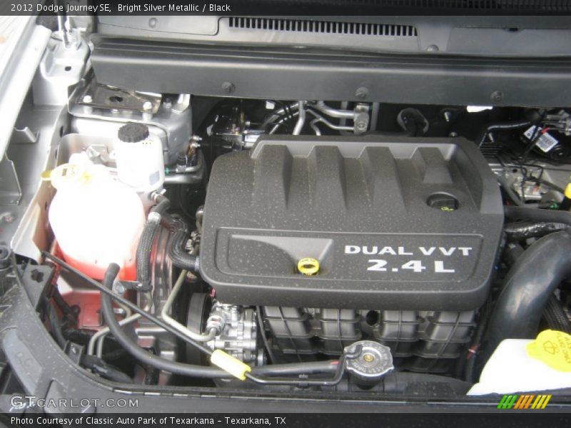Bright Silver Metallic / Black 2012 Dodge Journey SE