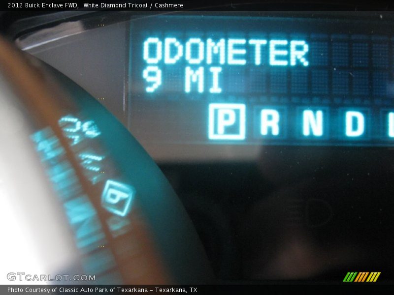 White Diamond Tricoat / Cashmere 2012 Buick Enclave FWD