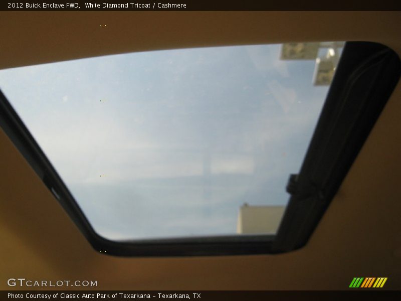 White Diamond Tricoat / Cashmere 2012 Buick Enclave FWD