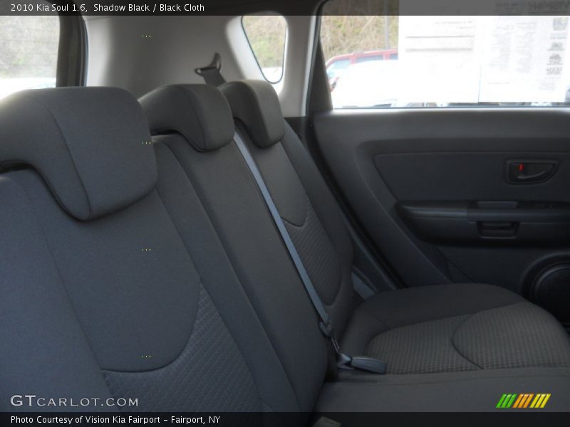 Shadow Black / Black Cloth 2010 Kia Soul 1.6