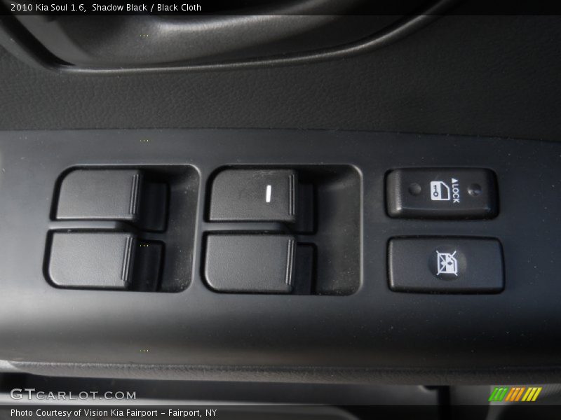 Shadow Black / Black Cloth 2010 Kia Soul 1.6