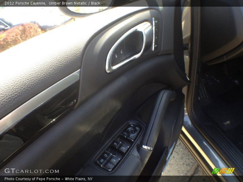 Umber Brown Metallic / Black 2012 Porsche Cayenne