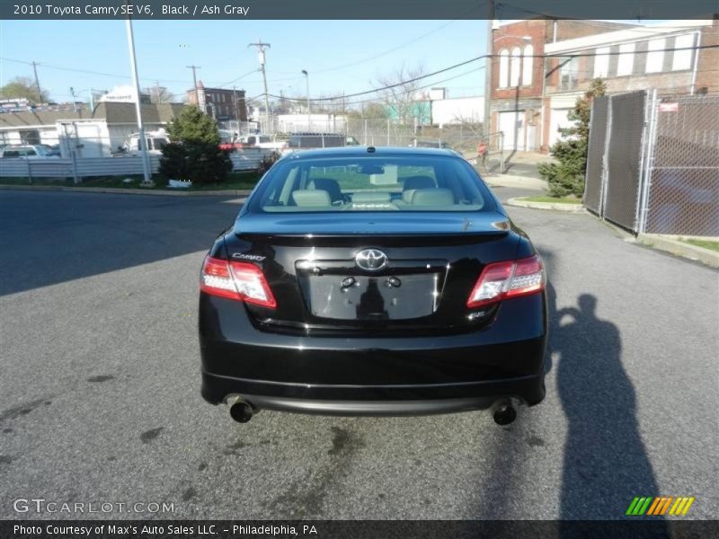 Black / Ash Gray 2010 Toyota Camry SE V6