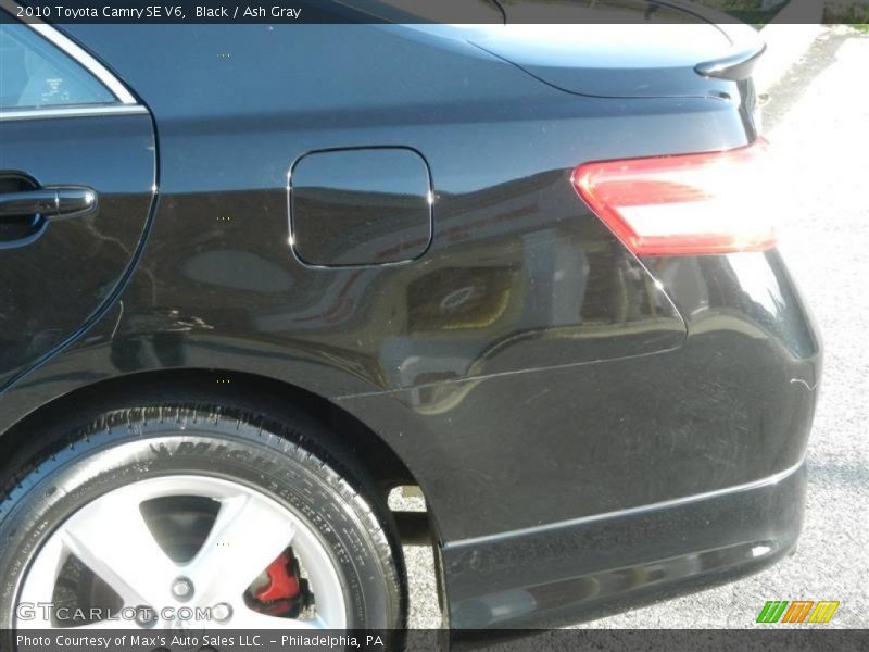 Black / Ash Gray 2010 Toyota Camry SE V6