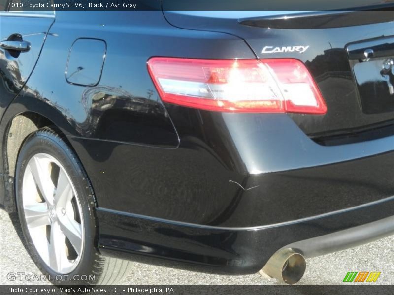 Black / Ash Gray 2010 Toyota Camry SE V6