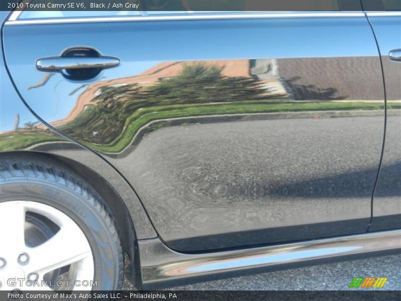 Black / Ash Gray 2010 Toyota Camry SE V6