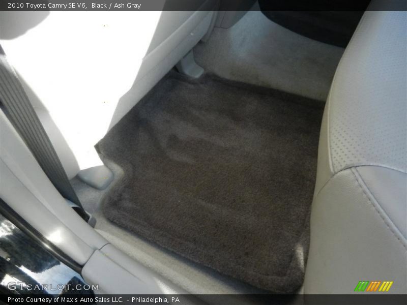 Black / Ash Gray 2010 Toyota Camry SE V6