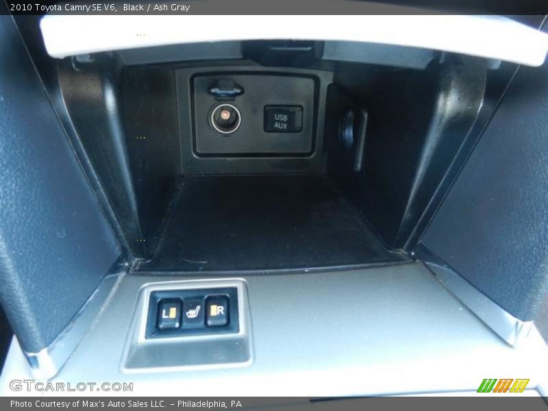 Black / Ash Gray 2010 Toyota Camry SE V6