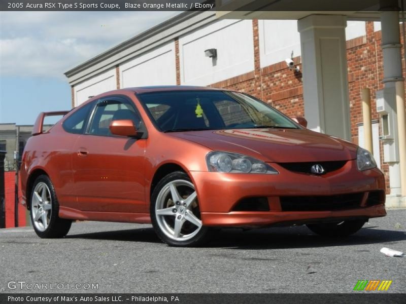 Front 3/4 View of 2005 RSX Type S Sports Coupe