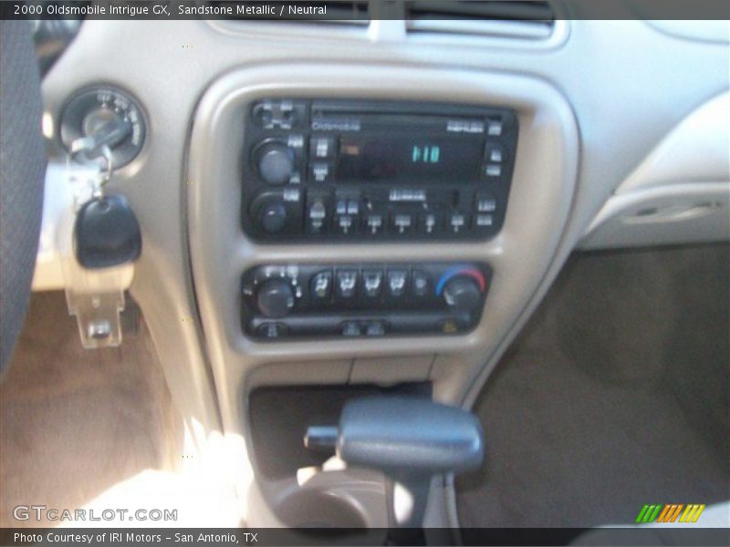 Sandstone Metallic / Neutral 2000 Oldsmobile Intrigue GX