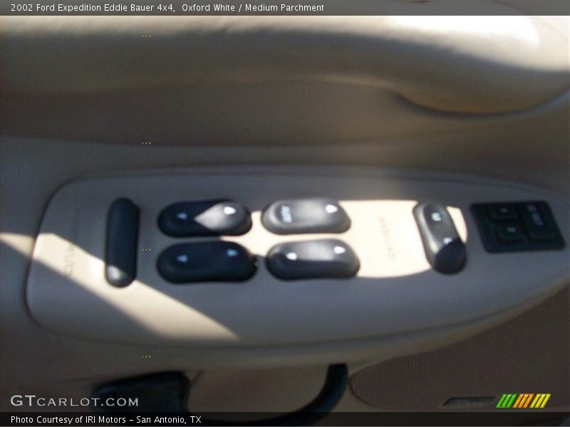 Oxford White / Medium Parchment 2002 Ford Expedition Eddie Bauer 4x4