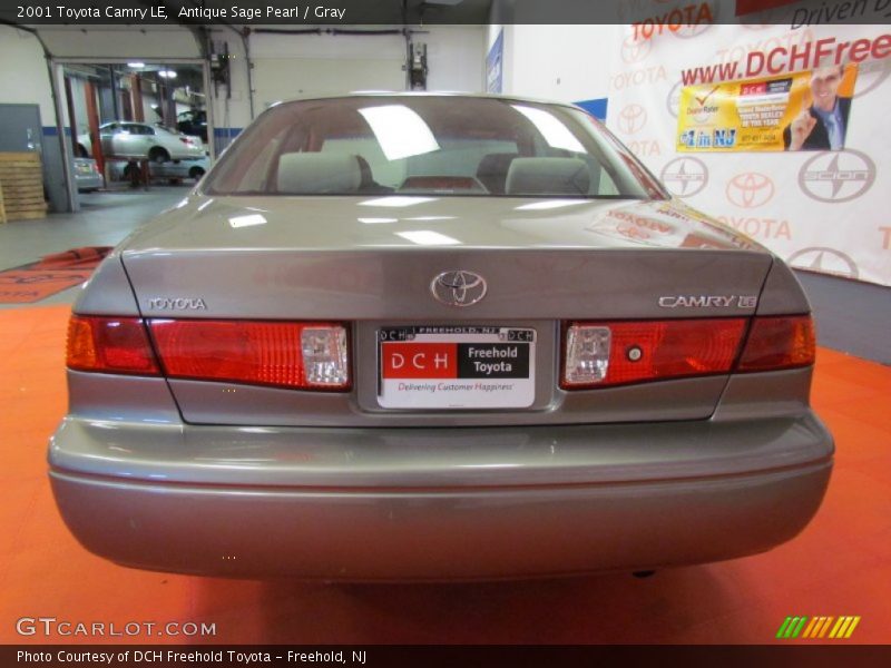 Antique Sage Pearl / Gray 2001 Toyota Camry LE