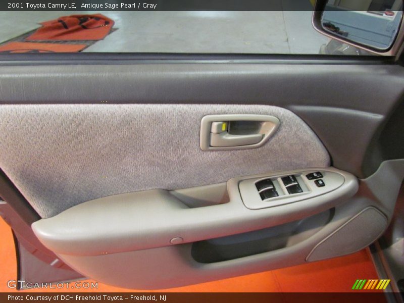 Antique Sage Pearl / Gray 2001 Toyota Camry LE