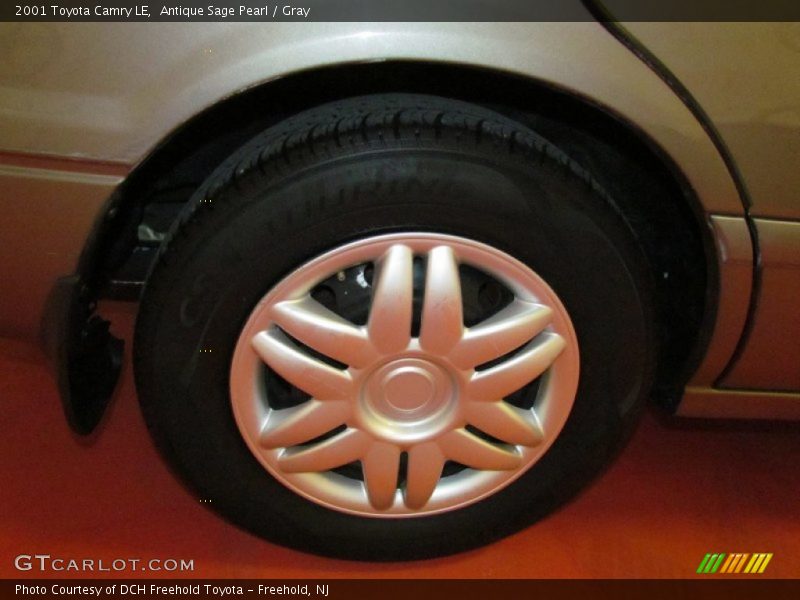 Antique Sage Pearl / Gray 2001 Toyota Camry LE