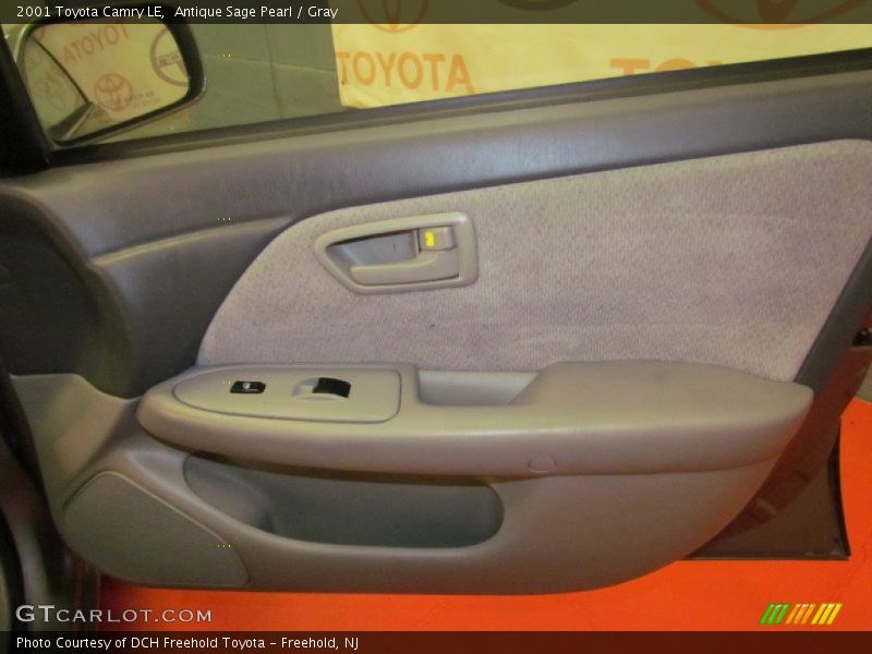 Antique Sage Pearl / Gray 2001 Toyota Camry LE