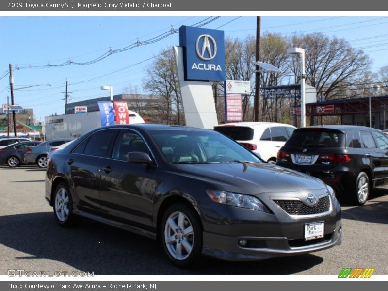 Magnetic Gray Metallic / Charcoal 2009 Toyota Camry SE