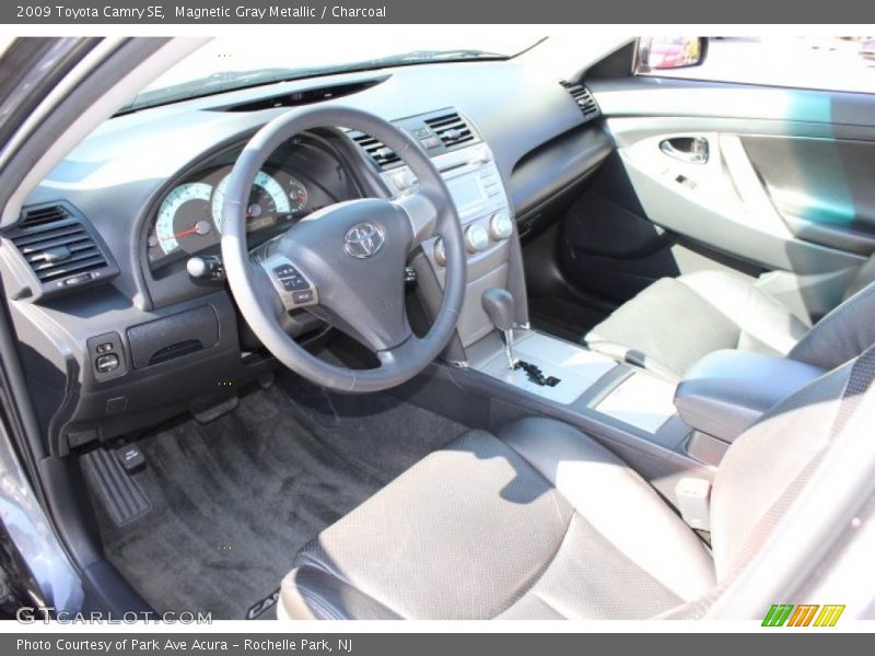 Magnetic Gray Metallic / Charcoal 2009 Toyota Camry SE