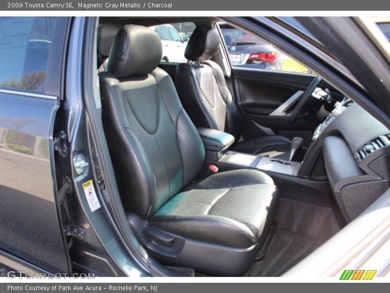 Magnetic Gray Metallic / Charcoal 2009 Toyota Camry SE