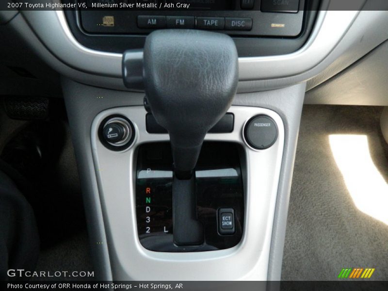 Millenium Silver Metallic / Ash Gray 2007 Toyota Highlander V6