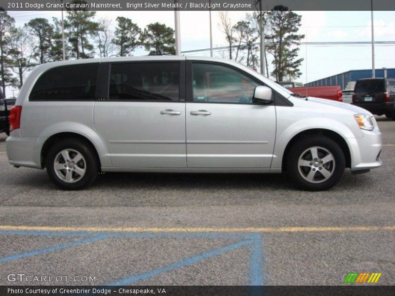 Bright Silver Metallic / Black/Light Graystone 2011 Dodge Grand Caravan Mainstreet