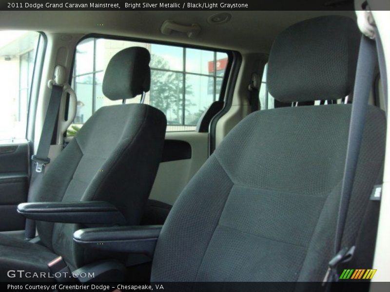 Bright Silver Metallic / Black/Light Graystone 2011 Dodge Grand Caravan Mainstreet