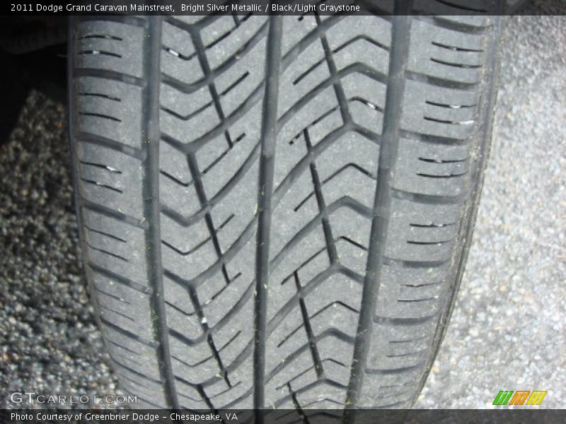 Bright Silver Metallic / Black/Light Graystone 2011 Dodge Grand Caravan Mainstreet