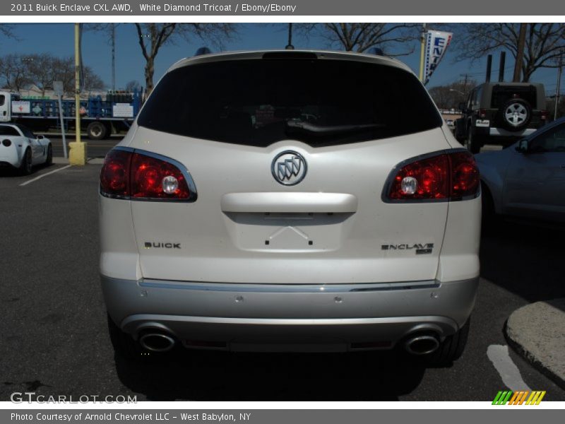White Diamond Tricoat / Ebony/Ebony 2011 Buick Enclave CXL AWD