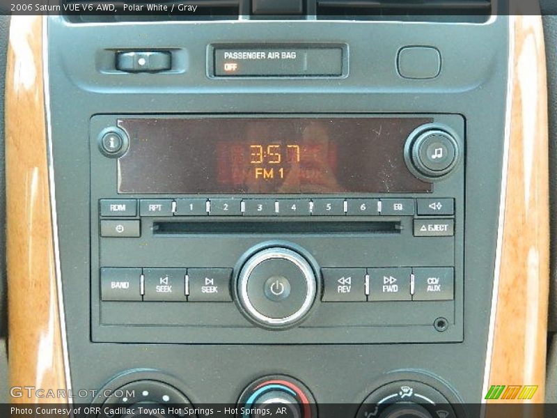 Polar White / Gray 2006 Saturn VUE V6 AWD