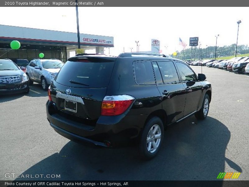 Magnetic Gray Metallic / Ash 2010 Toyota Highlander