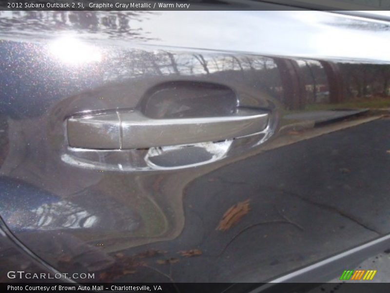 Graphite Gray Metallic / Warm Ivory 2012 Subaru Outback 2.5i