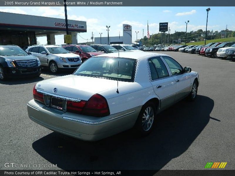 Vibrant White / Medium Parchment 2005 Mercury Grand Marquis LS