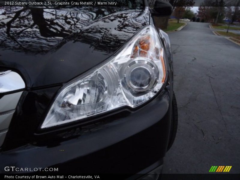 Graphite Gray Metallic / Warm Ivory 2012 Subaru Outback 2.5i
