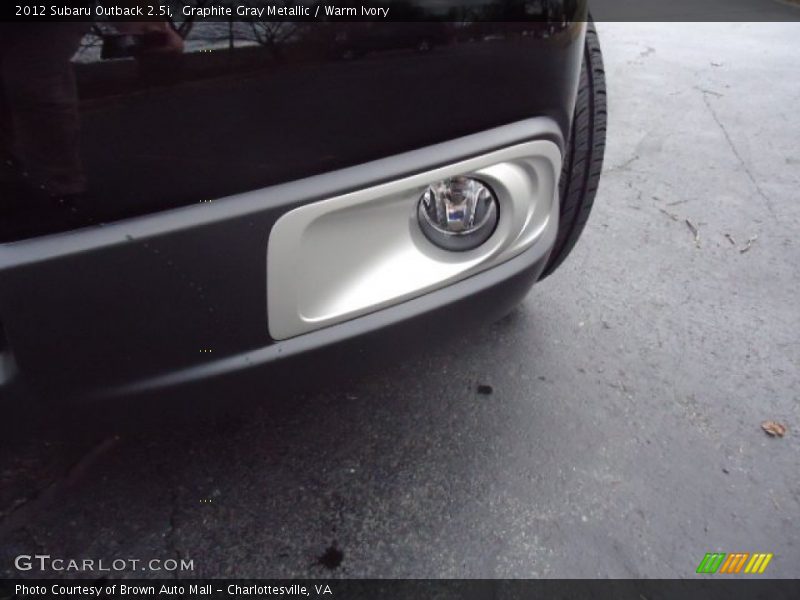 Graphite Gray Metallic / Warm Ivory 2012 Subaru Outback 2.5i