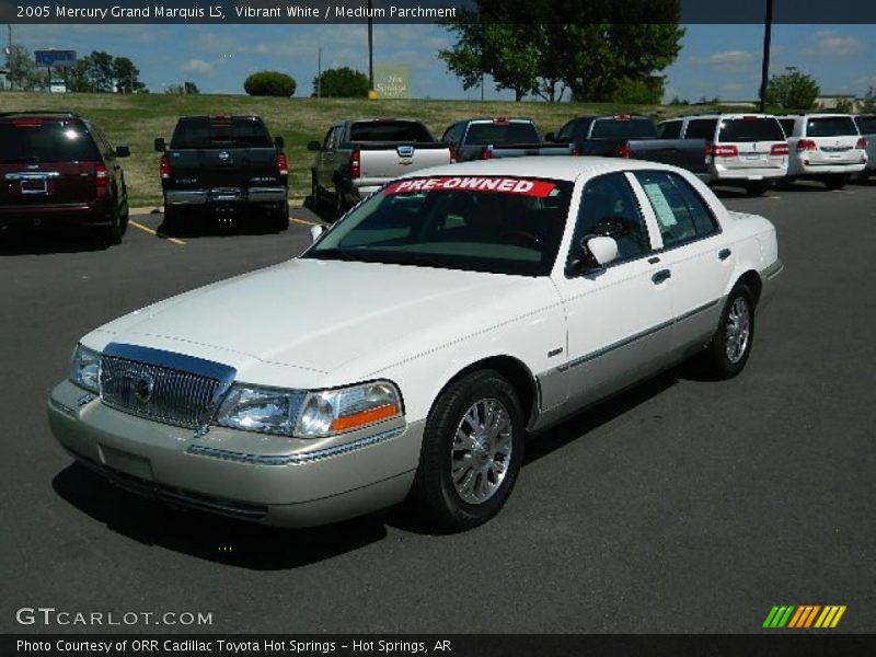 Vibrant White / Medium Parchment 2005 Mercury Grand Marquis LS