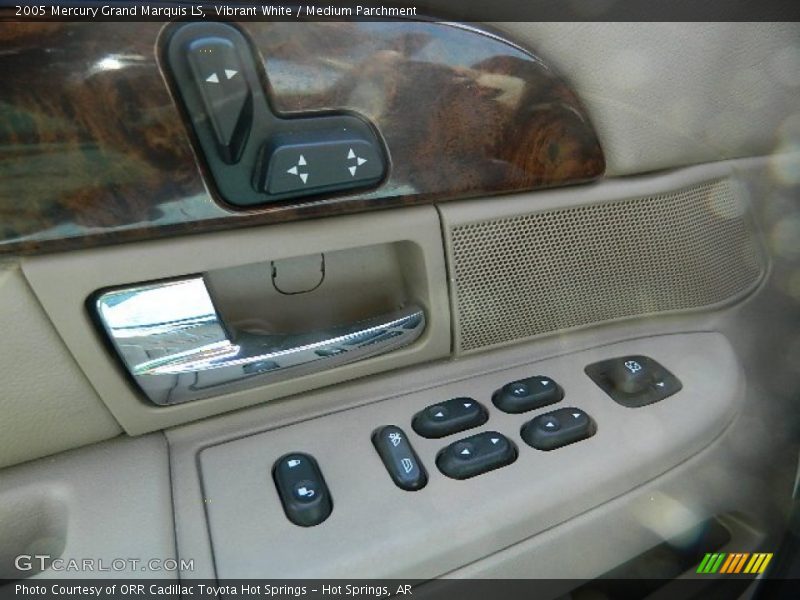 Vibrant White / Medium Parchment 2005 Mercury Grand Marquis LS
