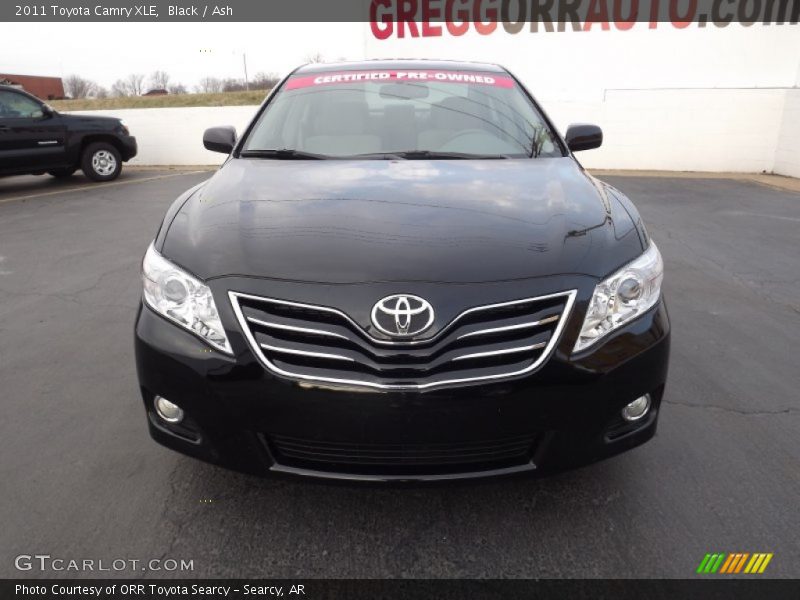 Black / Ash 2011 Toyota Camry XLE